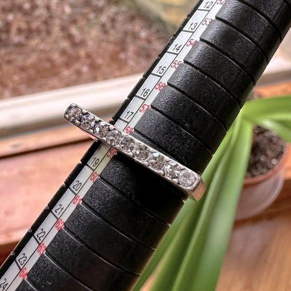 Contemporary Distressed Silvertone Pave Crystal Park Lane Jewelry Ring Cheers - Picture 7 of 8